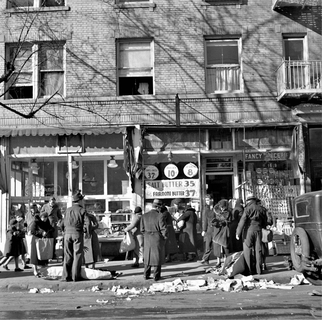 Scene along Bathgate Avenue in the Bronx, 1936