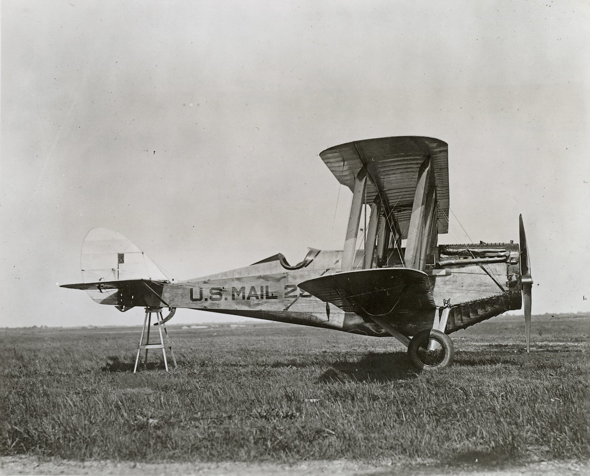 Modified de Havilland Airmail Plane #299